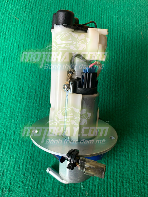 bom-xang-z800-chinh-hang