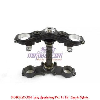 chang-ba-tren-duoi-z900