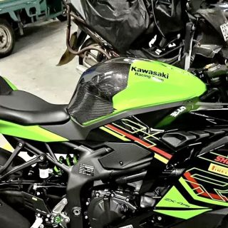 Ốp carbon bình xăng Zx4r-Zx4rr